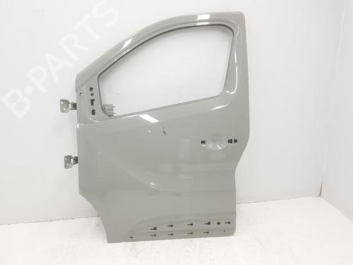 Used Left front door RENAULT TRAFIC III Van (FG_) 1.6 dCi 90 (FGME) (90 hp) 15962631