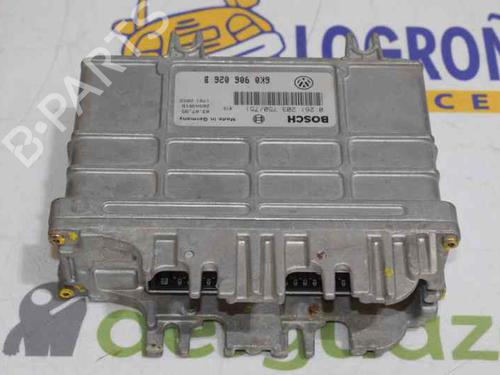 Used Engine control unit (ECU) SEAT CORDOBA (6K1, 6K2) 1.4 i (60 hp) 1543914