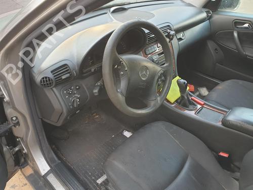 Fensterheberschalter links hinten MERCEDES-BENZ C-CLASS (W203) C 240 (203.061) | BP10658648I29 