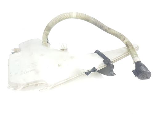 Used Windscreen washer tank BMW X1 (E84) xDrive 18 d (143 hp) 29630652