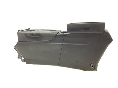 Used Armrest / Center console Armrest / Center console 39513921 39513921