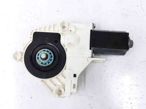 Used Right rear window motor AUDI A4 B8 Avant (8K5) 2.0 TDI (150 hp) 3663797