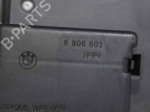 Fuse box BMW 5 (E60) 520 i | BP787443E1 