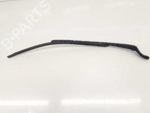 Used Front windshield wiper arm SEAT ALTEA XL (5P5, 5P8) 2.0 TDI 16V (140 hp) 5229523