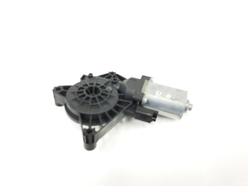Right front window motor OPEL ASTRA L (O5) 1.2 (FPHNSL, FPHNSR) 9829048380  | 9830815180  |