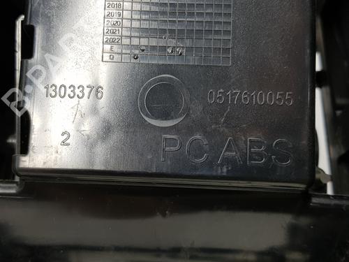 Armrest / Center console MERCEDES-BENZ CLA Coupe (C117) CLA 200 (117.343) | BP27677858I20