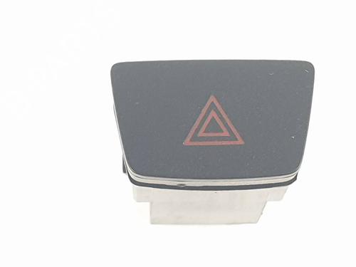 comutador-botao-4-piscas-ford-puma-j2k-cf7-2019-38957448 main image