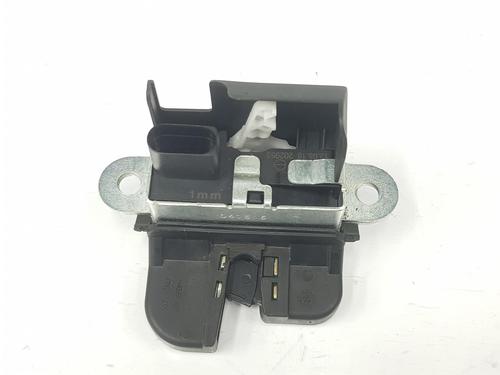 Used Tailgate lock VW GOLF VII (5G1, BQ1, BE1, BE2) 1.6 TDI (110 hp) 11697242