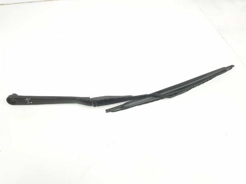 Used Front windshield wiper arm NISSAN JUKE (F15) 1.2 DIG-T (115 hp) 6012930