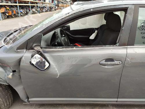 Fuse box TOYOTA AVENSIS Saloon (_T25_) 2.0 VVT-i (AZT250_, AZT250R) | BP6335946E1 