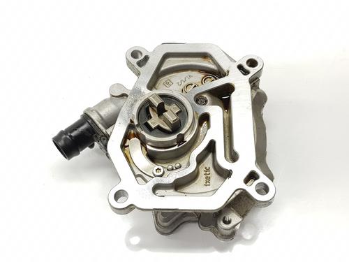 Used Vacuum pump MERCEDES-BENZ CLA Shooting Brake (X117) CLA 200 (117.943) (156 hp) 20983534