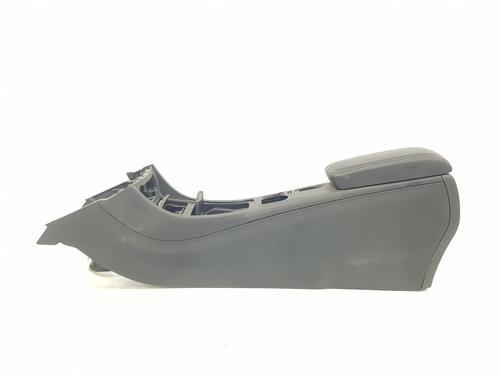 Used Armrest / Center console MERCEDES-BENZ CLA Coupe (C117) CLA 220 CDI / d (117.303) (170 hp) 20195893