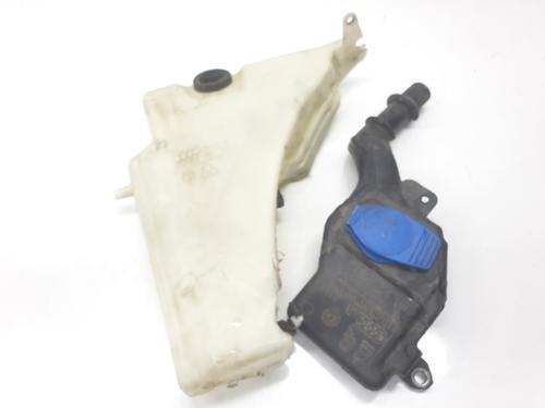 Used Windscreen washer tank AUDI A4 B8 Avant (8K5) 2.0 TDI (143 hp) 30468484