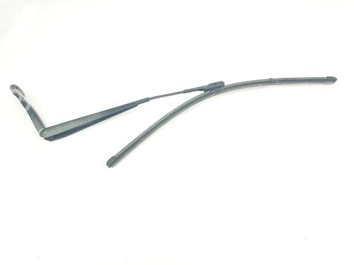 Front windshield wiper arm MERCEDES-BENZ GLA-CLASS (X156) GLA 200 CDI / d (156.908) | BP21073263C143 