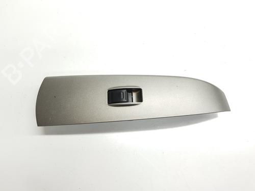 Used Right rear window switch TOYOTA PRIUS Liftback (_W2_) 1.5 Hybrid (NHW20_, NHW20R) (112 hp) 25672068