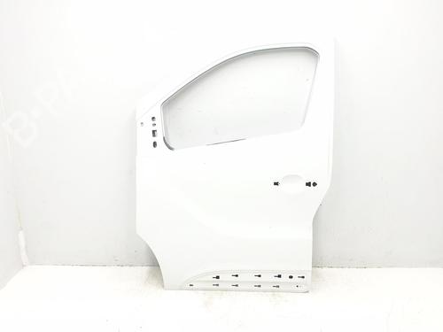 Used Left front door RENAULT TRAFIC III Bus (JG_) [2014-2025]  17478585