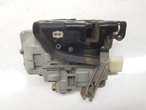Used Front right lock AUDI A3 Sportback (8PA) 1.6 TDI (90 hp) 8632128
