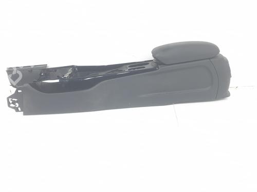 Used Armrest / Center console MINI MINI CLUBMAN (F54) Cooper D (150 hp) 31036998