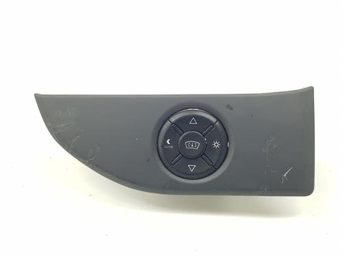 switch-peugeot-expert-van-v_-2016-33215003 main image