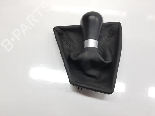 Used Shift knob Shift knob BMW 1 (F21) 118 d (150 hp) 33295219 33295219
