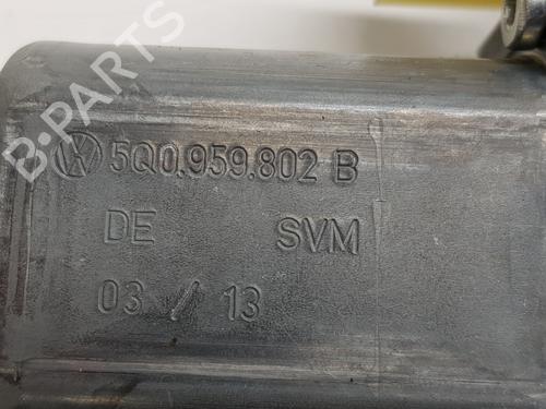 Right front window motor VW GOLF VII (5G1, BQ1, BE1, BE2) 1.6 TDI | BP21843412E20 