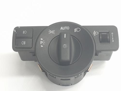 Used Headlight switch MERCEDES-BENZ VITO Van (W447) 110 CDI (447.601, 447.603, 447.605) (102 hp) 28104445
