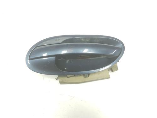 Used Rear left exterior door handle Rear left exterior door handle BMW 7 (E65, E66, E67) 730 d (218 hp) 6896600 6896600