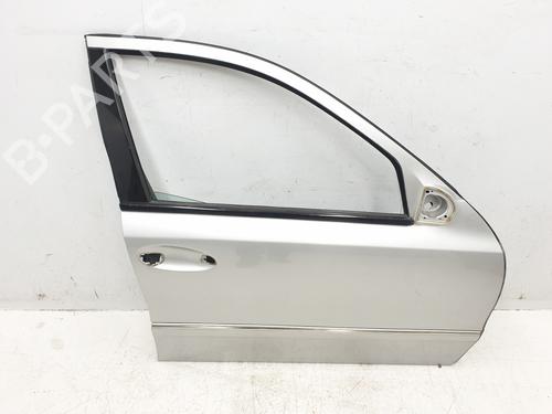 Used Right front door MERCEDES-BENZ E-CLASS (W211) E 320 CDI (211.026) (204 hp) 29290708