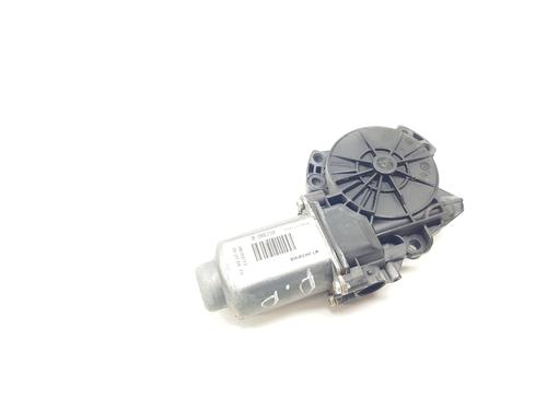 Used Right front window motor KIA SPORTAGE III (SL) 1.7 CRDi (116 hp) 21048835