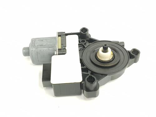 Right rear window motor VW GOLF VII (5G1, BQ1, BE1, BE2) 2.0 TDI | BP8317996E22 