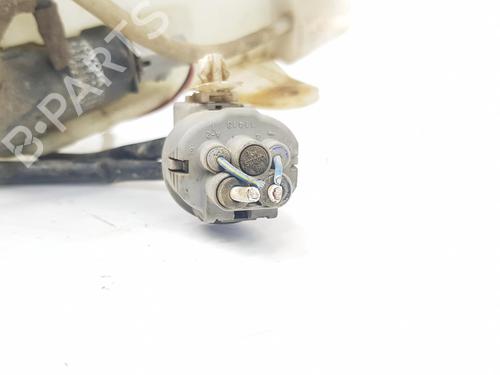 Windscreen washer tank TOYOTA LAND CRUISER 90 (_J9_) 3.0 TD (KZJ90_, KZJ95_, KZJ90R, KZJ95R, KZJ90W, KZJ95W) | BP9238964C113 
