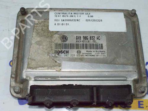 Motorstyringsenhet SEAT CORDOBA (6K1, 6K2) 1.4 i (60 hp) 1543707