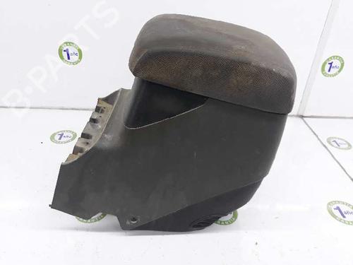 Used Armrest / Center console MITSUBISHI PAJERO III (V7_W, V6_W) 3.2 Di-D (V68W, V78W) (165 hp) 7893049