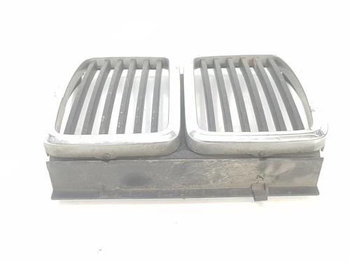 Grill BMW 3 (E30) 320 i (125 hp) 8242266