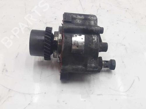Used Vacuum pump TOYOTA LAND CRUISER 90 (_J9_) 3.0 TD (KZJ90_, KZJ95_, KZJ90R, KZJ95R, KZJ90W, KZJ95W) (125 hp) 3246122