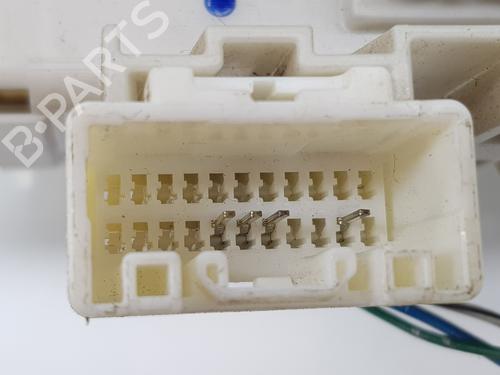Fuse box TOYOTA LAND CRUISER PRADO (_J12_) 3.0 D-4D (KDJ120, KDJ125) | BP13216933E1 