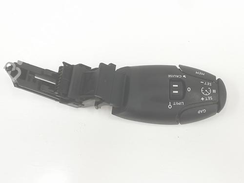 steering-wheel-controls-opel-vivaro-c-van-k0-2019-36423125 main image