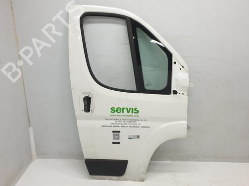 right-front-door-peugeot-boxer-bus-2005-32679424 main image