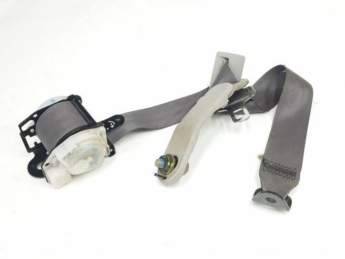 Used Rear right seatbelt MITSUBISHI PAJERO III (V7_W, V6_W) 3.2 Di-D (V68W, V78W) (165 hp) 25739157