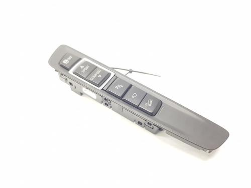 Switch BMW X5 (F15, F85) xDrive 30 d | BP23234613I30 