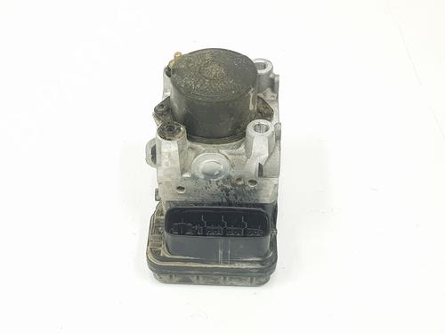Used ABS pump TOYOTA RAV 4 II (_A2_) 2.0 4WD (ACA21, ACA20) (150 hp) 10561812