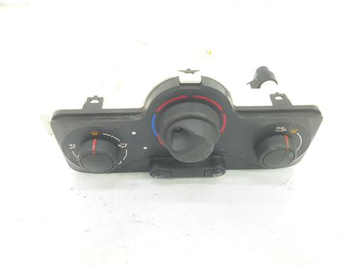 Used Climate control RENAULT CLIO III (BR0/1, CR0/1) 1.5 dCi (88 hp) 3377848