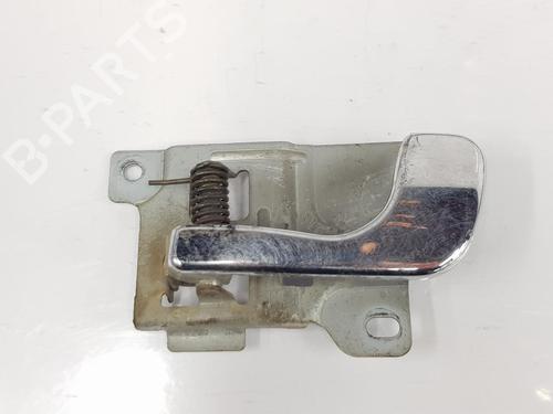 Venstre fortil invendig håndtag MITSUBISHI PAJERO II (V3_W, V2_W, V4_W, V5_W) 2.8 TD (V46W, V26W) (125 hp) 12599232
