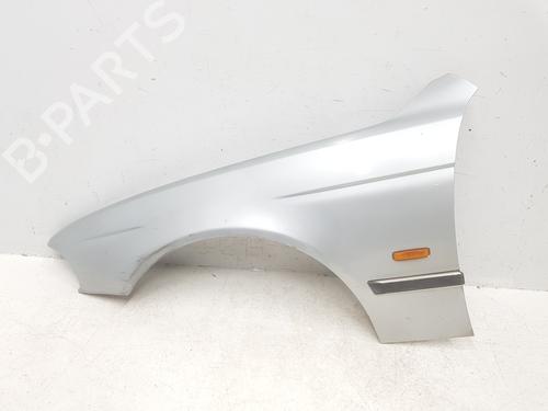 Forkjerm venstre BMW 5 (E39) 525 tds (143 hp) 24572109