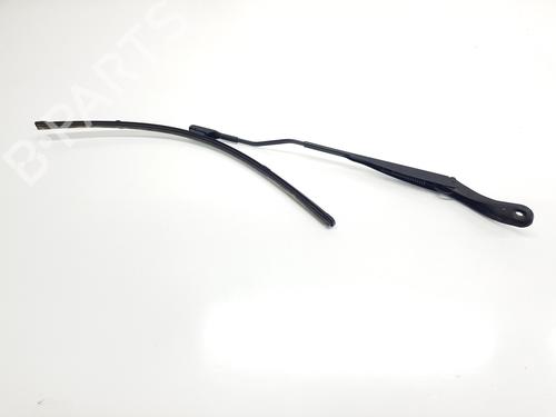 front-windshield-wiper-arm-dacia-jogger-rk_-2021-33269766 main image