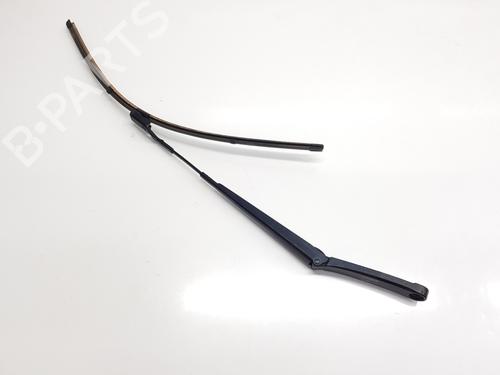 Used Front windshield wiper arm SEAT ARONA (KJ7, KJP) [2017-2025]  29189029