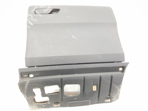 Used Glove box AUDI Q2 (GAB, GAG) 30 TDI (115 hp) 24922865