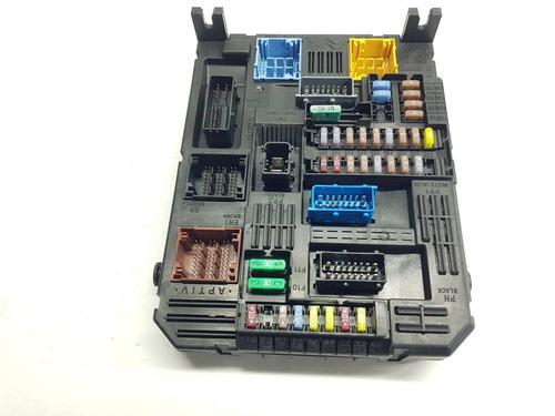 Used Fuse box Fuse box PEUGEOT 2008 II (UD_, US_, UY_, UJ_, UR_, UC_) [2019-2026] 40606831 40606831