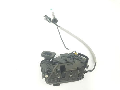 Cerradura puerta trasera izquierda SKODA RAPID (NH3, NK3, NK6) 1.6 TDI (115 hp) 10038877