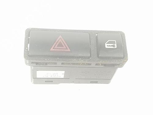 Pulsante luci di emergenza BMW 3 (E46) 330 d (184 hp) 9209666